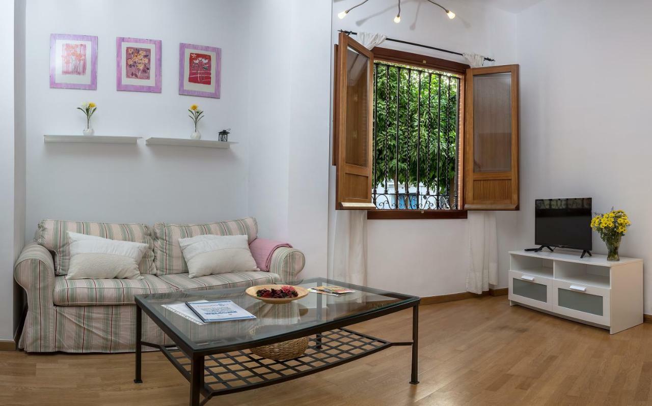 Descubrehome Postigo Inner Patio Sevilla Exterior foto